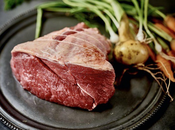 Ăn thịt b&ograve; chung với lươn sẽ cảm thấy kh&oacute; ti&ecirc;u h&oacute;a, đầy bụng. Sử dụng về l&acirc;u d&agrave;i c&oacute; thể l&agrave;m cho cơ thể bị nhiễm độc