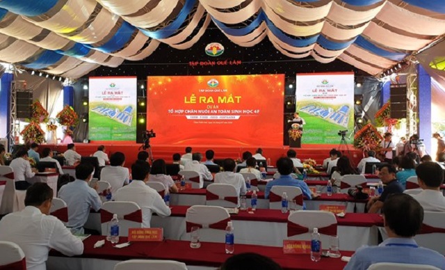 Quang cảnh lễ ra mắt dự &aacute;n Tổ hợp chăn nu&ocirc;i an to&agrave;n sinh học 4F tại Thừa Thi&ecirc;n Huế