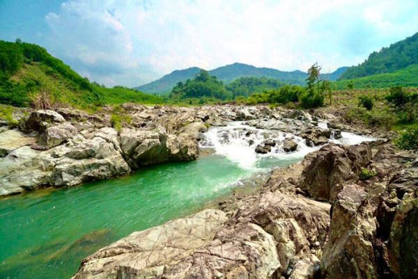 Khám phá Di sản văn hóa – Địa chất biển đảo Quảng Ngãi, Bình Định, Kon Tum Khám phá Di sản văn hóa – Địa chất biển đảo Quảng Ngãi, Bình Định, Kon Tum