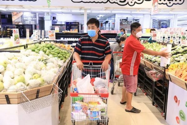 Thu nhập của 90% người Việt bị giảm vì dịch Covid - 19 Thu nhập của 90% người Việt bị giảm vì dịch Covid - 19