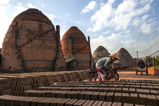 L&agrave;ng nghề l&ograve; gạch Mang Th&iacute;t thực sự c&oacute; gi&aacute; trị bởi n&oacute; được kiến tạo qua thời gian hơn 100 năm