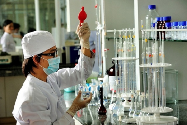 Đẩy mạnh kiểm nghiệm dược, mỹ phẩm, thực phẩm để bảo đảm sức khỏe nh&acirc;n d&acirc;n