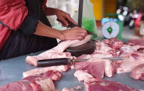 Tiếp tục thúc đẩy nhập khẩu thịt lợn và lợn sống