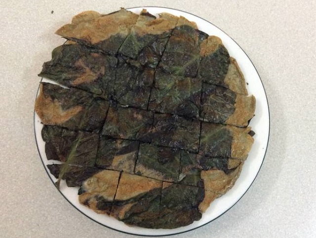 Trứng chưng l&aacute; mơ l&agrave; m&oacute;n ăn dinh dưỡng cải thiện c&aacute;c triệu chứng của bệnh dạ d&agrave;y một c&aacute;ch nhanh ch&oacute;ng v&agrave; hiệu quả