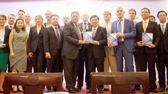 Ra mắt Sách Trắng 2020 tại TP Hồ Chí Minh
