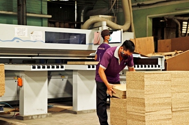 7 th&aacute;ng đầu năm, sản lượng gỗ khai th&aacute;c đạt hơn 8,98 triệu m3, tăng 1,7%