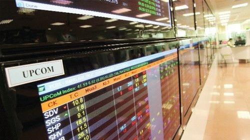 Ngân hàng lên sàn chứng khoán: Thị trường không thuận lợi sẽ rất khó triển khai