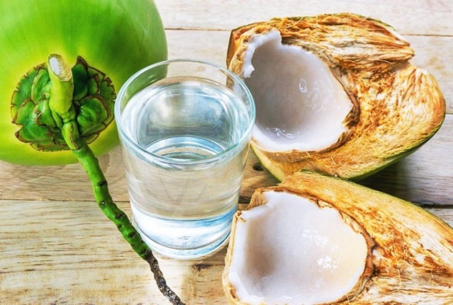 Muốn cải thiện c&acirc;n nặng kh&ocirc;ng thể bỏ qua quả dừa