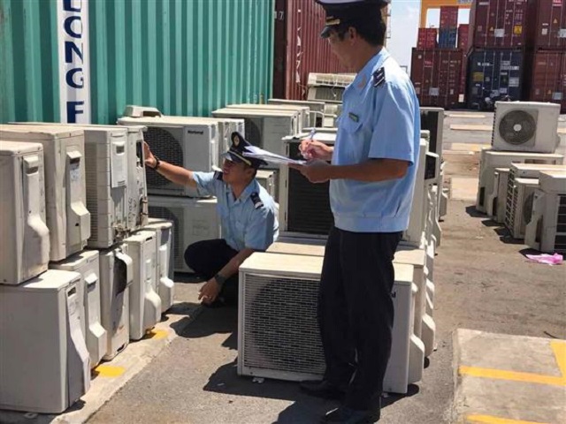 Hoạt động bu&ocirc;n lậu, gian lận thương mại trong th&aacute;ng 7 vẫn c&ograve;n diễn biến phức tạp