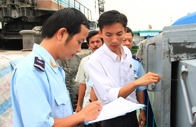 Ng&agrave;nh Hải Quan quyết liệt đẩy mạnh c&ocirc;ng t&aacute;c chống bu&ocirc;n lậu, gian lận thương mại