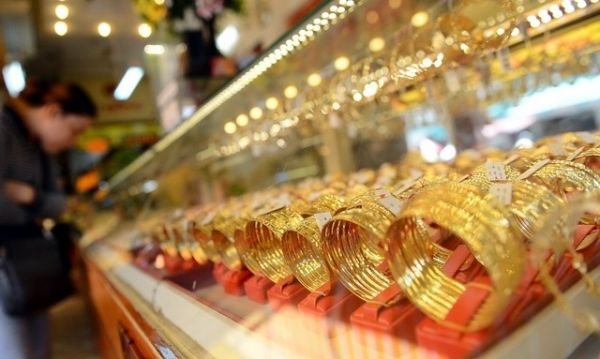 Giá vàng hôm nay 6/8: Tiếp tục tăng sau khi lập đỉnh