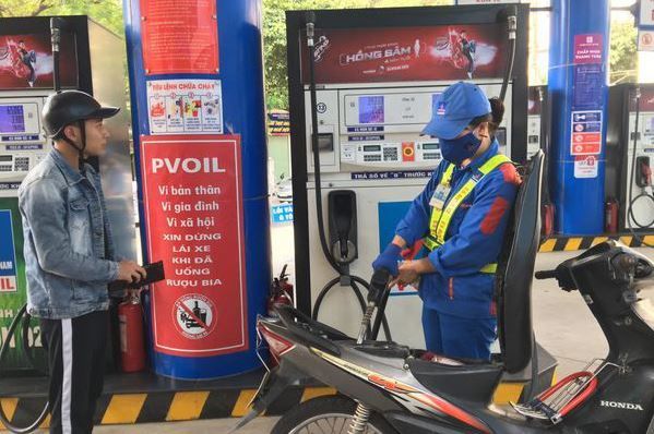 Cập nhật giá xăng dầu hôm nay 6/8: Đồng loại tăng