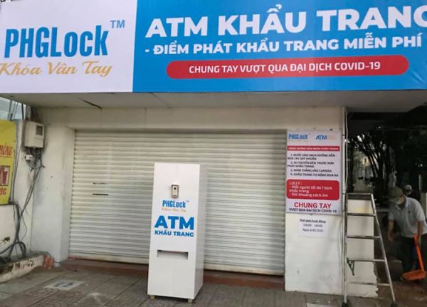 TP Hồ Chí Minh đưa ATM khẩu trang miễn phí vào hoạt động