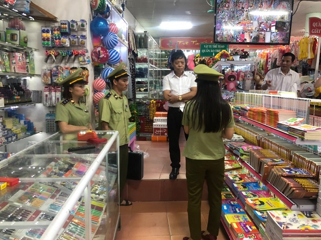 H&agrave; Giang: Đồng loạt ra qu&acirc;n kiểm tra v&agrave; tạm giữ gần 4.000 quyển s&aacute;ch gi&aacute;o khoa c&oacute; dấu hiệu giả mạo nh&agrave; xuất bản Gi&aacute;o dục Việt Nam