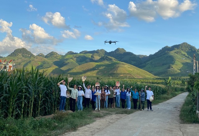 Dự &aacute;n g&oacute;p phần giảm thiểu &ocirc; nhiễm m&ocirc;i trường, gi&uacute;p người d&acirc;n v&ugrave;ng kh&oacute; khăn cải thiện thu nhập