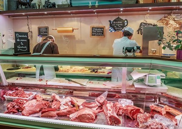 Giá thịt hôm nay 14/8: Cửa hàng Vissan thực hiện chương trình khuyến mãi