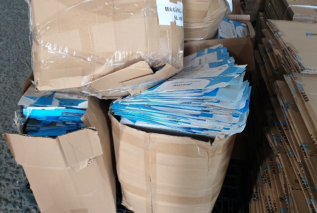 B&igrave;nh Dương ph&aacute;t hiện tr&ecirc;n 2 triệu chiếc găng tay y tế th&agrave;nh phẩm được t&aacute;i chế từ găng tay y tế đ&atilde; qua sử dụng