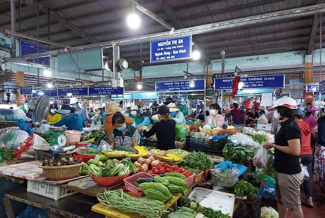 Đ&agrave; Nẵng gi&aacute;m s&aacute;t hơn 250 cơ sở kinh doanh thiết bị y tế v&agrave; mặt h&agrave;ng thiết yếu