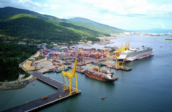 8 tháng, giao dịch hàng hóa qua các cảng biển đạt hơn 485 triệu tấn