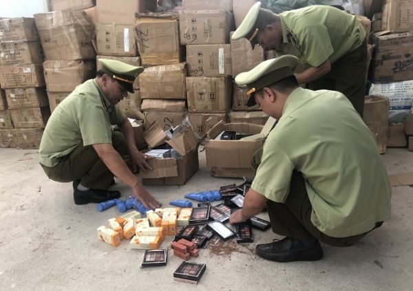 Quảng Ninh: Phạt hơn 370 triệu đồng doanh nghiệp nhập và bán hàng giả nhãn hiệu
