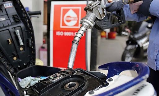 Cập nhật giá xăng dầu hôm nay 25/8: Giá dầu châu Á biến động trái chiều