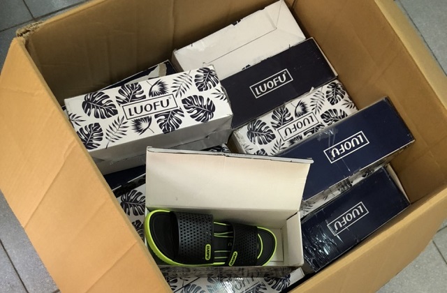 Lực lượng chức năng tỉnh Nghệ An ph&aacute;t hiện, xử l&yacute; 01 cơ sở kinh doanh h&agrave;ng h&oacute;a nhập lậu qua mạng x&atilde; hội Facebook