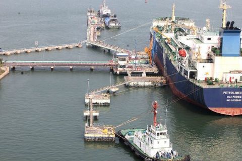 Quảng Ninh: Hải quan Hòn Gai thu 2.512 tỷ đồng từ xăng dầu nhập khẩu