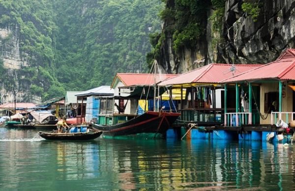 Quảng Ninh: Giữ gìn nét đẹp văn hóa làng chài trên Vịnh Hạ Long