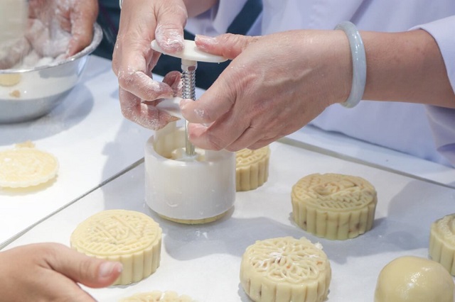 H&agrave; Nội tăng cường bảo đảm an to&agrave;n thực phẩm dịp Tết Trung thu tr&ecirc;n địa b&agrave;n