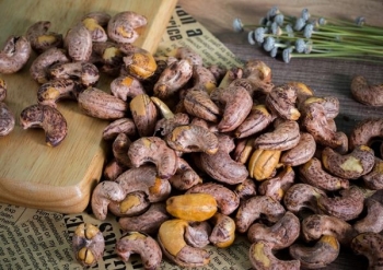 Xuất khẩu hạt điều nhân dự báo khởi sắc cuối năm