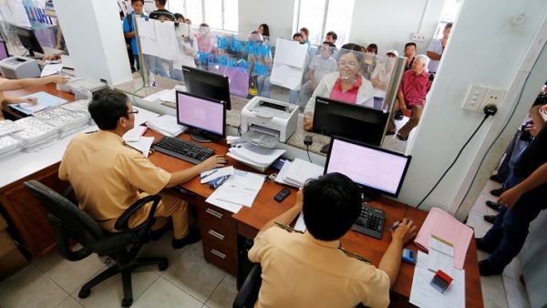 Hà Nội hướng dẫn về kê khai, nộp lệ phí trước bạ ô tô, xe máy điện tử