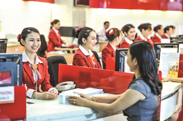 Nghịch lý hiện nay: Ngân hàng 'thừa tiền', doanh nghiệp thiếu vốn