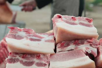 Giá thịt lợn hôm nay 19/9: Tăng tại cửa hàng Vinmart