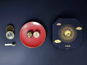 Có giá hơn 20 triệu, những chiếc bánh trung thu đắt nhất châu Á có gì đặc biệt?