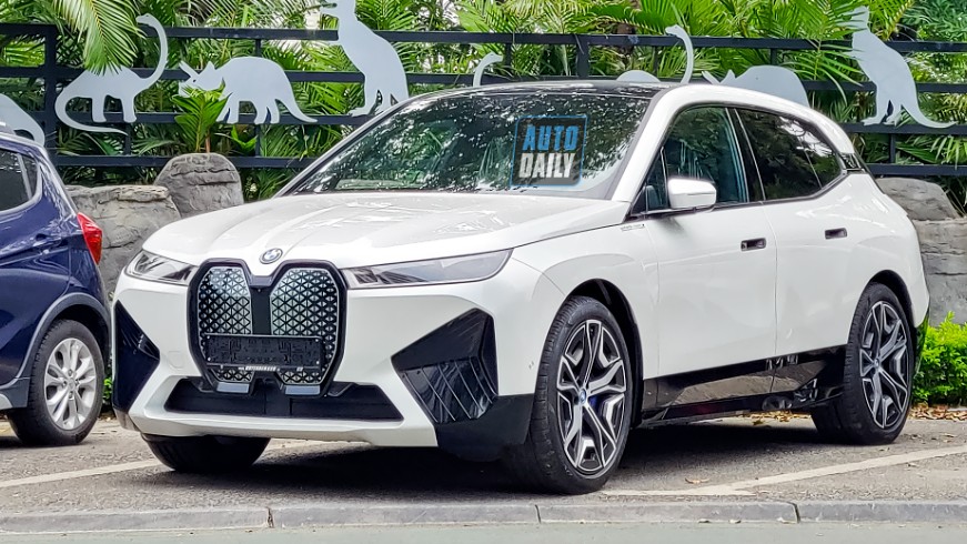 BMW IX lần đầu tiên xuất hiện tại Việt Nam