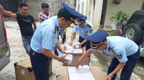 Lạng Sơn: Ngăn chặn kịp thời vụ vận chuyển 4.000 bộ kit test nhanh Covid-19 nhập lậu