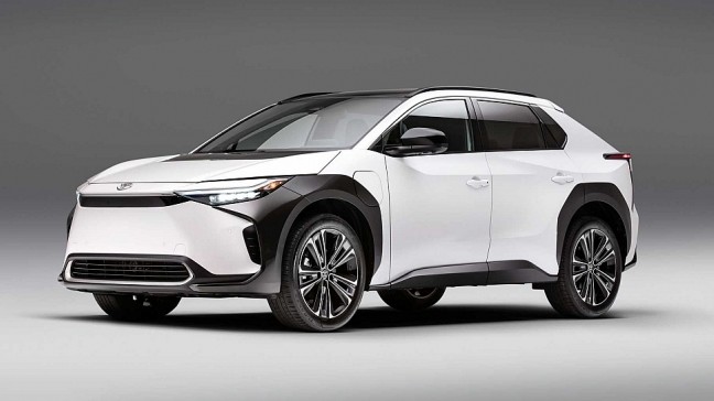 Toyota triệu hồi gần 3.000 xe điện do nguy cơ rơi bánh khi đang chạy