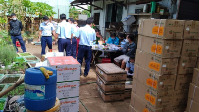Gia Lai tạm giữ hơn 3.500 lít thuốc bảo vệ thực vật cấm sử dụng