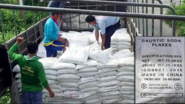 Tạm giữ gần 8 tấn hóa chất và 630 lít dầu thủy lực không rõ nguồn gốc, xuất xứ