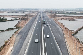 Tăng tốc thi công các công trình trọng điểm chào mừng 60 năm ngày thành lập tỉnh Quảng Ninh