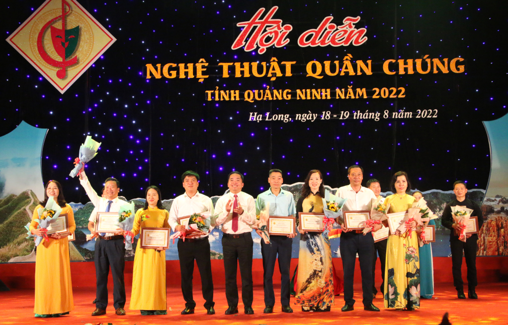 Bế mạc Hội diễn nghệ thuật quần chúng tỉnh Quảng Ninh năm 2022 - Báo Quảng Ninh điện tử