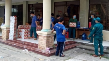 Tân Hiệp Phát trao quà đến các khu vực cách ly tại Bình Dương