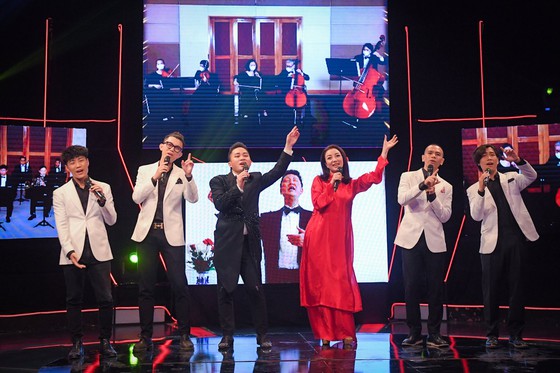 Đêm hòa nhạc kết nối 5 châu ủng hộ Quỹ vaccine thu hút hàng triệu khán giả trong ngoài nước ảnh 1