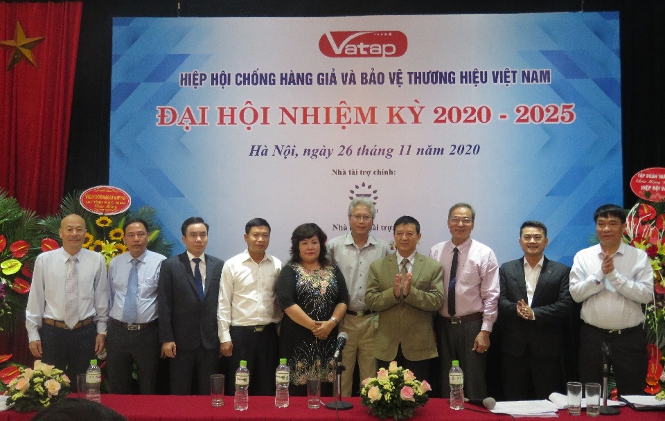 Ban thường vụ khóa V Hiệp hội Vatap ra mắt tại Đại hội Ban thường vụ khóa V Hiệp hội Vatap ra mắt tại Đại hội