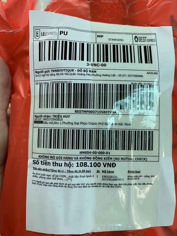 Lượng lớn hàng hóa đã được đóng gói, dán mã vận đơn để chuẩn bị giao cho đơn vị vận chuyển đến tay người tiêu dùng. Lượng lớn hàng hóa đã được đóng gói, dán mã vận đơn để chuẩn bị giao cho đơn vị vận chuyển đến tay người tiêu dùng.