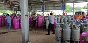 Phát hiện hàng trăm chai LPG có dấu hiệu vi phạm trong chiết nạp tại TP. HCM