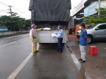 Tiền Giang phát hiện 9 tấn nguyên liệu thức ăn chăn nuôi vi phạm nhãn