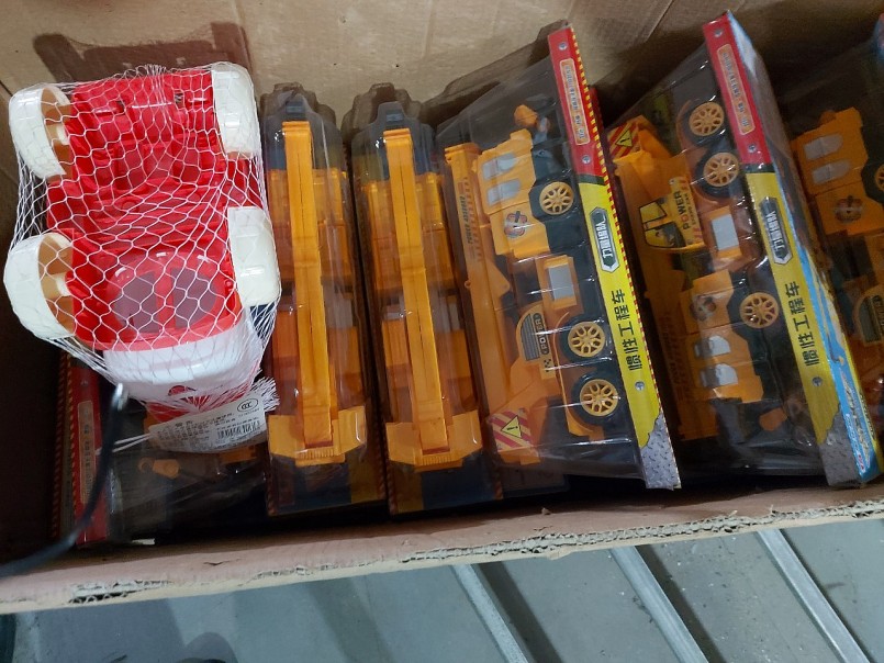 Tang vật hàng hóa là đồ chơi trẻ em không rõ nguồn gốc xuất xứ