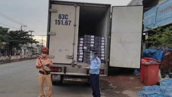 Bản tin hàng giả, hàng nhái: Tạm giữ 4 tấn đầu cá hồi nhập khẩu vi phạm tại Tiền Giang