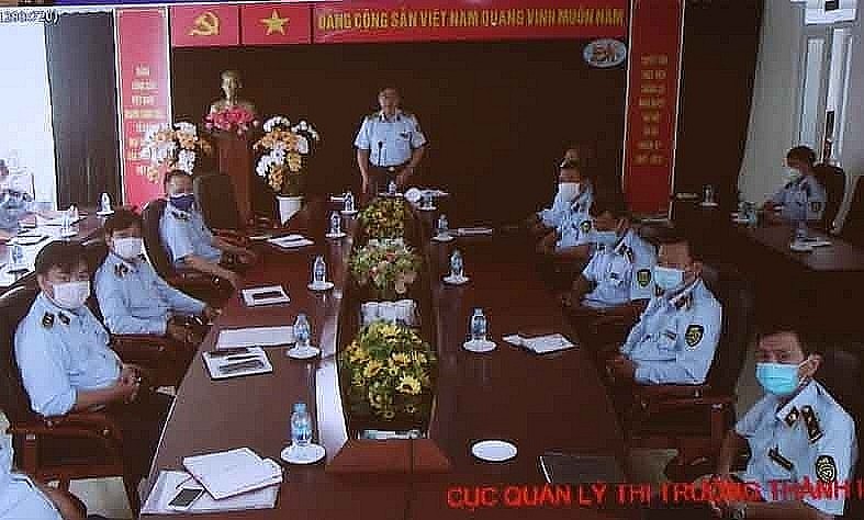 Cục QLTT TP.HCM tham gia Tọa đàm qua kênh trực tuyến tại trụ sở.